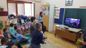 Marko Vignjevic - Children enjoying their dancing video game