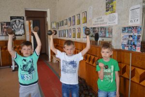 Deny Chechelnytskyy - At sports museum and gym (9)