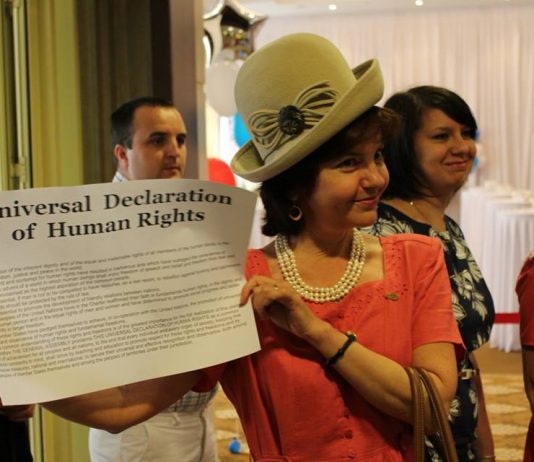 FLEX Alumni Celebrate American Independence Day in Chisinau, Moldova