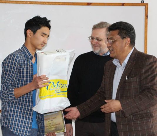 FLEX Alumnus Winner of the All-Kyrgyzstan Mathematics Olympiada