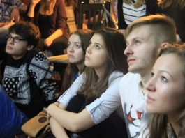 FLEX Alumni in Moscow, Russia Focus on Ecology for GYSD