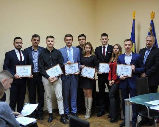 Alumnus Oleksandr Kushch ’13 and his Academy of Future Elected Officials