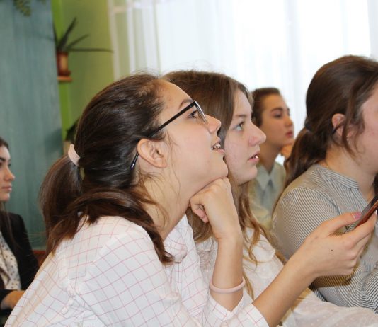 Olena Nikitiuk ’18 Implements WYLET Grant Project in Ukraine