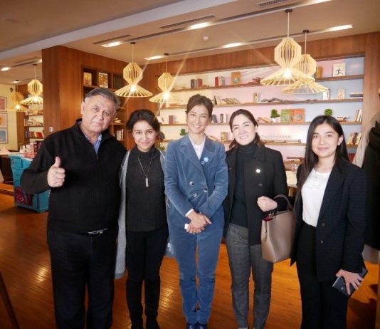 FLEX Alumna Presents on Volunteering in Uzbekistan