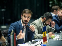 Eugeniu Sinchevici ’16 Works for the Youth of Moldova