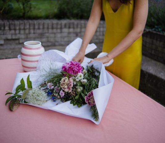 Uniting Alumni to Share Knowledge and Experience