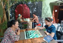 President of the Chess Federation of Turkmenistan Vepa Myalikgulyyev ’96 Hosts Chess Masterclass